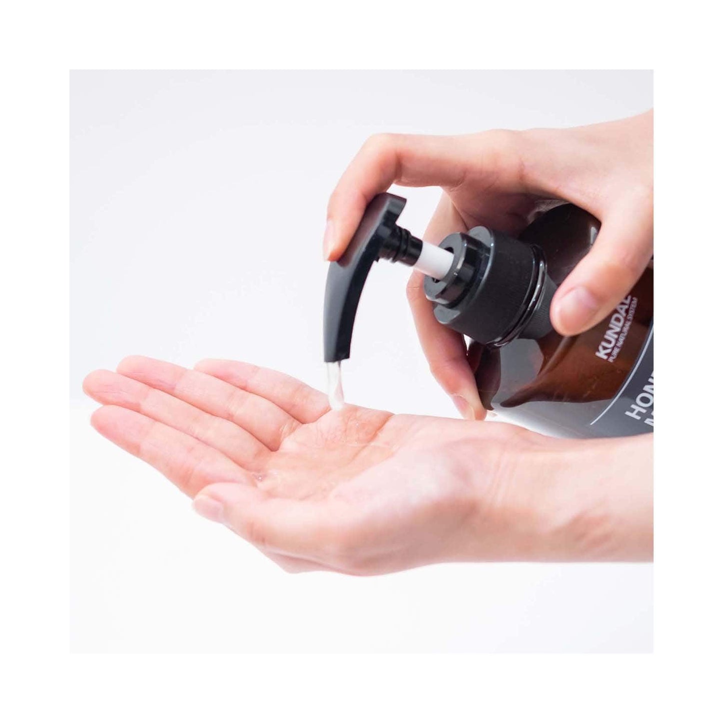 Kundal Pink Grapefruit Honey & Macadamia Nature Shampoo (500ml)