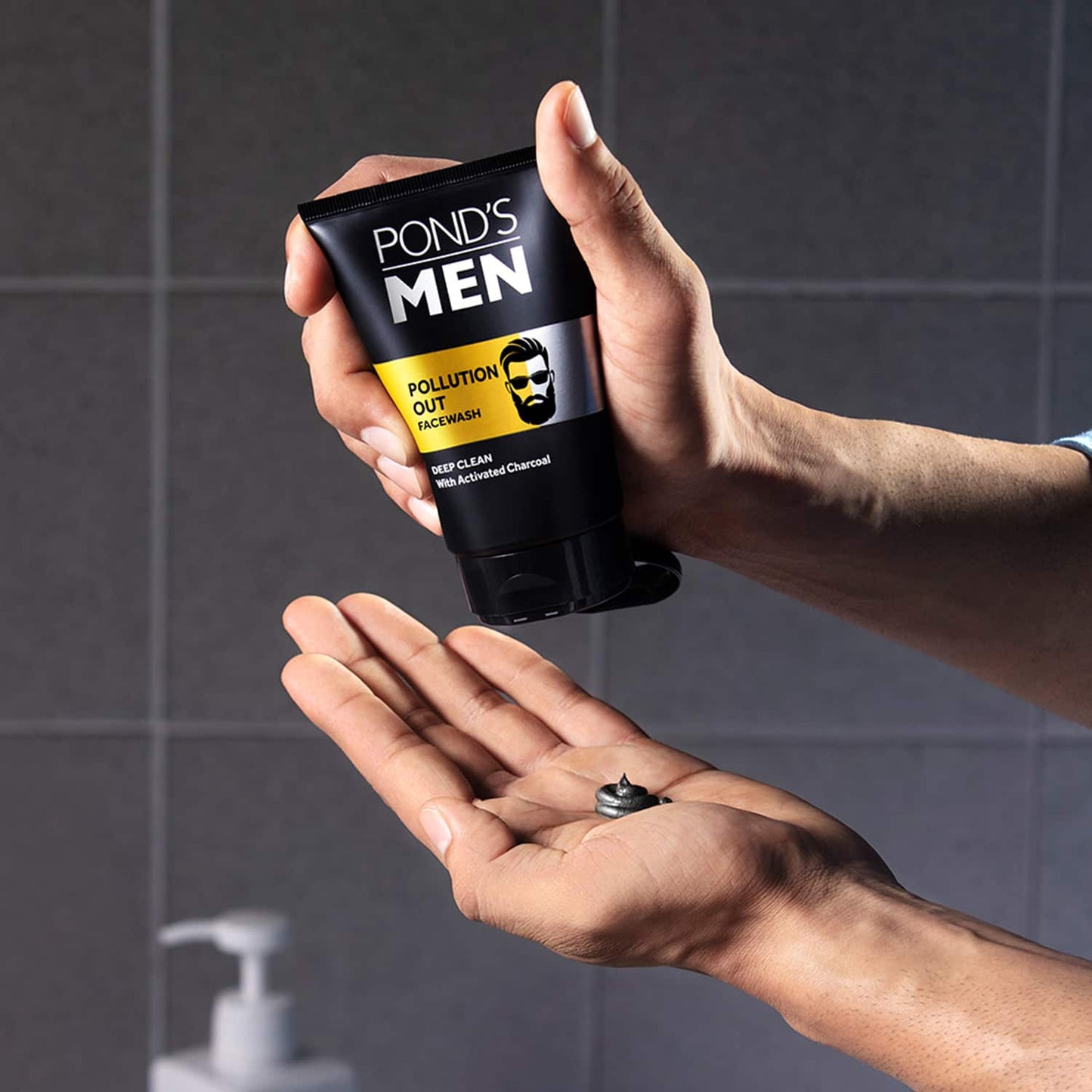 Pond's Men Pollution Out Activated Charcoal Deep Clean Facewash - (50g)